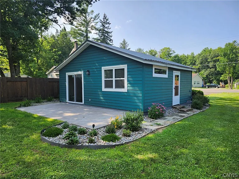 1582B Chestnut Ridge Rd — Photo 15