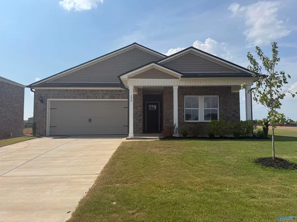 136 Shearwater Dr, Meridianville, AL 35759