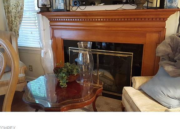 3rd image of 912 Atwood Dr