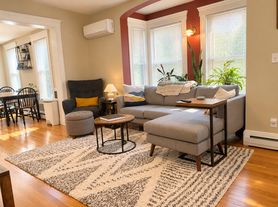 35 Pinckney St, Somerville, MA