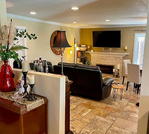 Family room off the kitchen