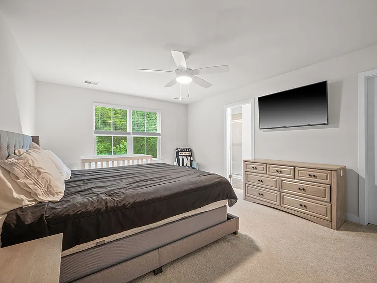 1051 Crescent Cove Ln — Photo 19