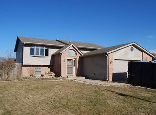 331 McAfee Dr, Hobart, IN