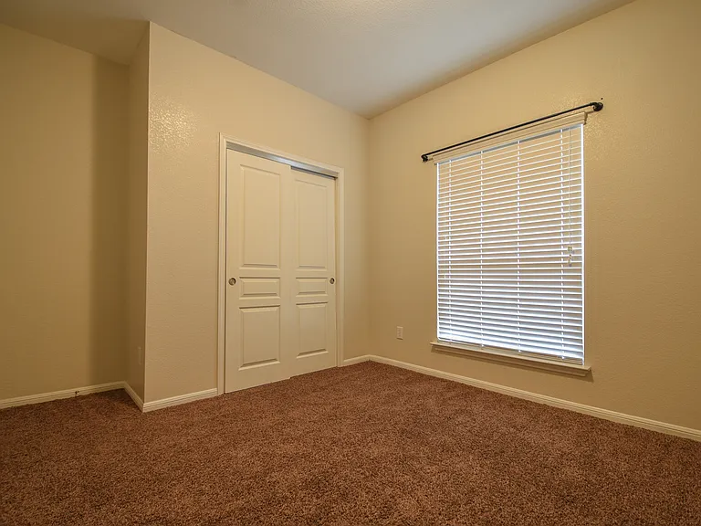 7712 Kendall Hill Dr — Photo 16