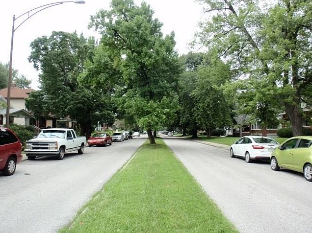 2nd image of 933 N Riley Ave