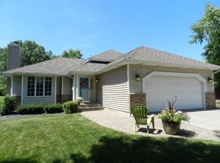 9477 Niagara Ln N, Maple Grove, MN 55369
