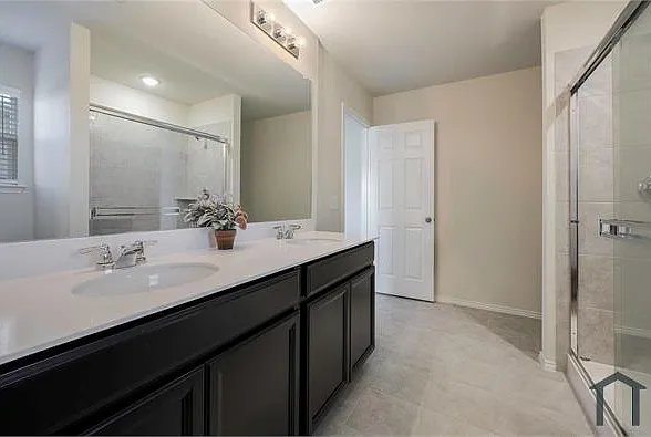 1109 Ainsley Ln — Photo 14