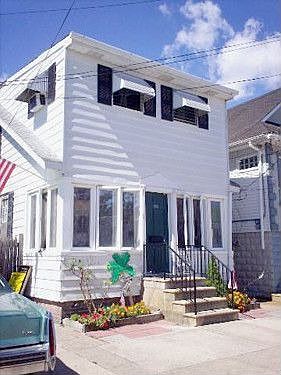 2nd image of 102 N Troy Ave