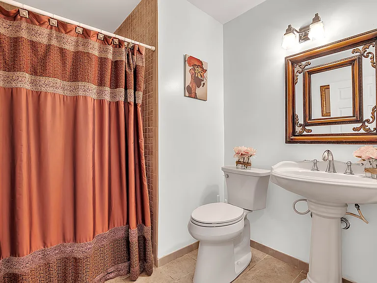 8 Mary Ct — Photo 8