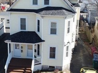 19 4th Ave #2, Lowell, MA 01854