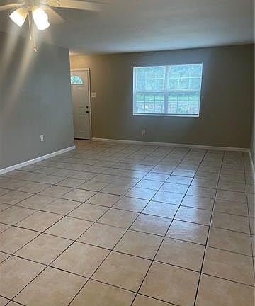 3rd image of 2423 Octavia Dr