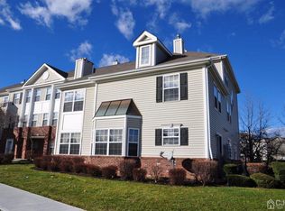 1805 Ridgeview Ct, Parlin, NJ 08859