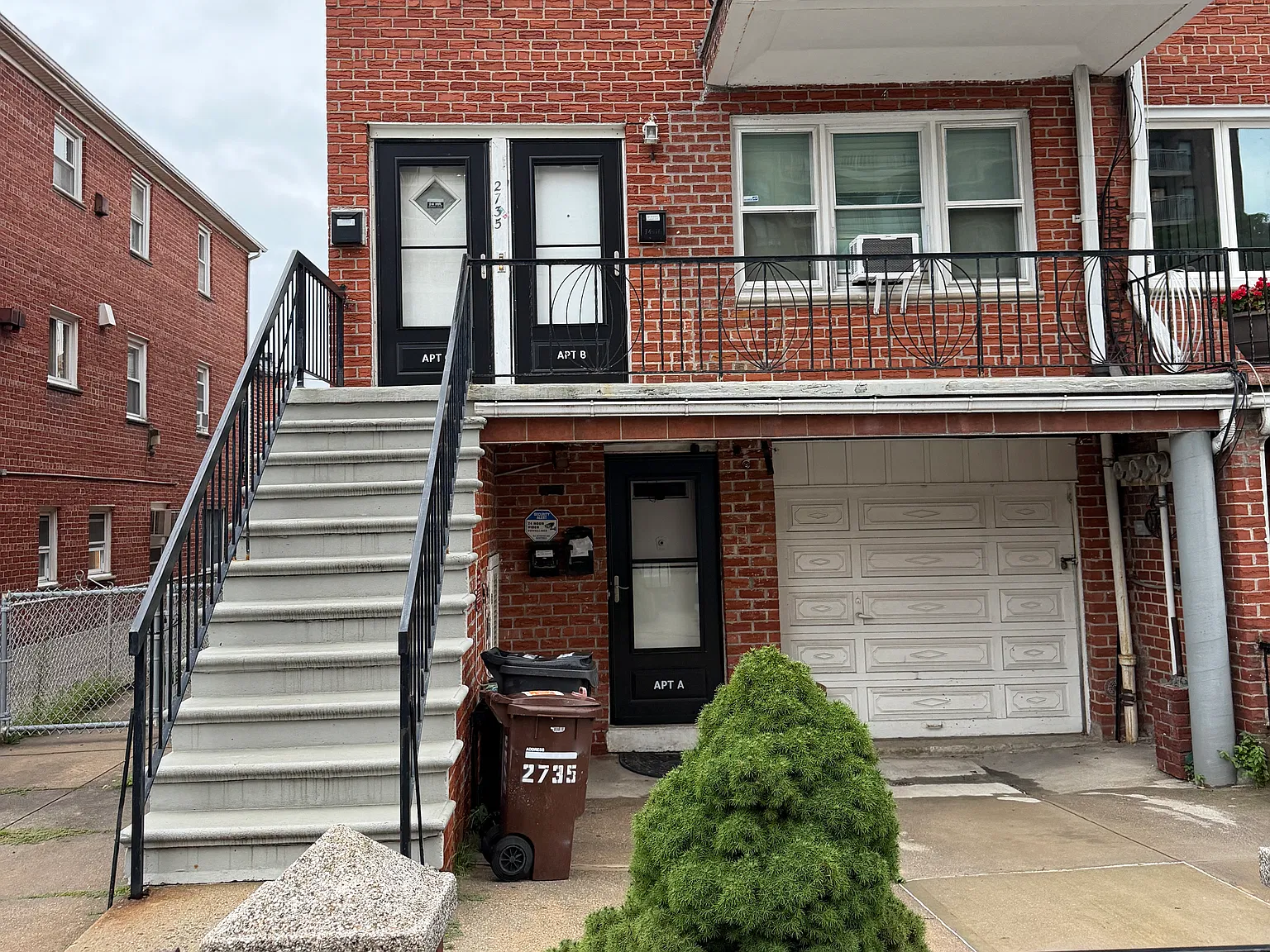 3 bed, 1.5 bath, $3,000 — Photo 1