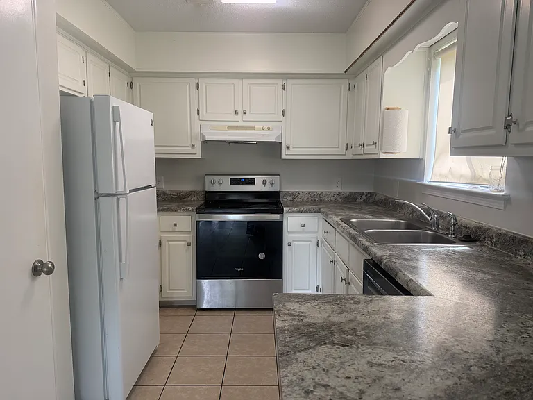 7243 Dogwood Terrace Dr #A — Photo 6