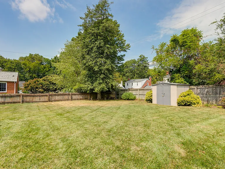 2424 Wedgewood Ave — Photo 13