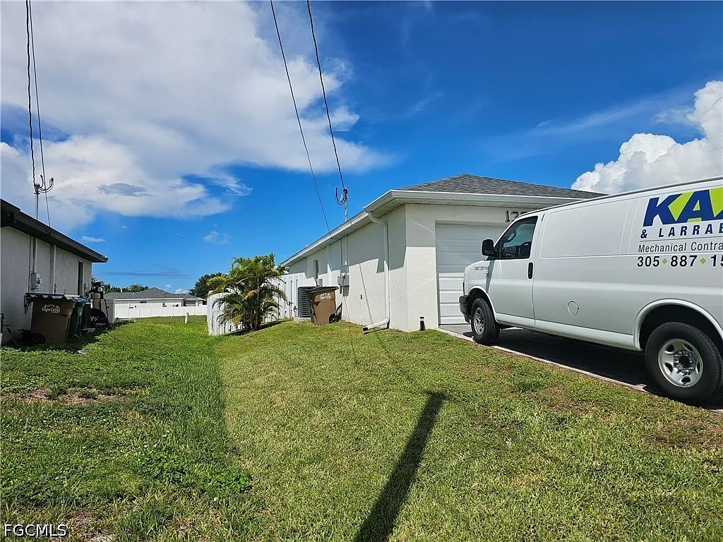 4 bed, 3.0 bath, 1767 sqft, $3,100 — Photo 4