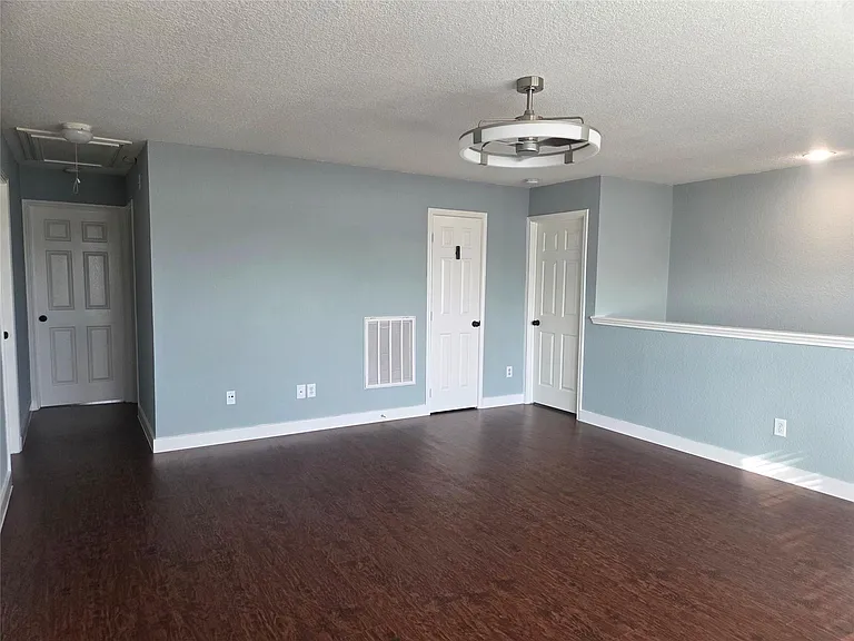9526 Heflin Colony Dr — Photo 23