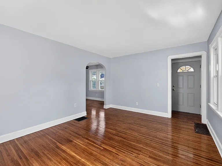 89 Mount Vernon Ave — Photo 5