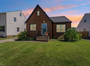 6107 Ackley Rd, Parma, OH 44129
