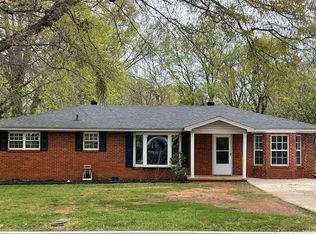 705 Rowland Springs Rd, Cartersville, GA 30121