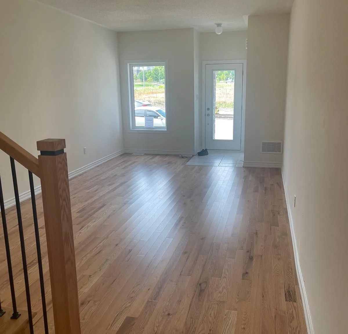 3 bed, $3,000 — Photo 2