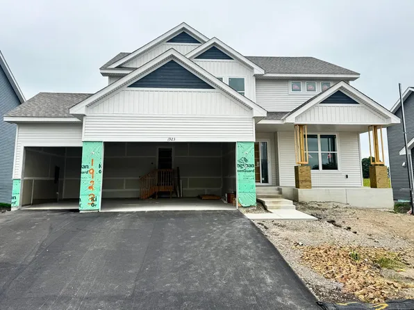 1923 Ravine Rd, Carver, MN 55315