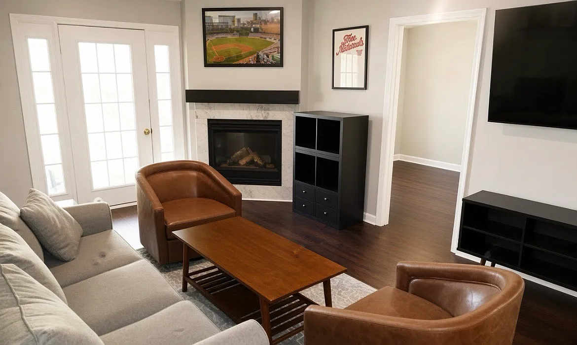 3 bed, 1128 sqft, $2,500 — Photo 3