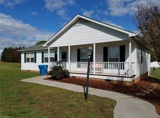 136 Everhart Rd, Mocksville, NC 27028