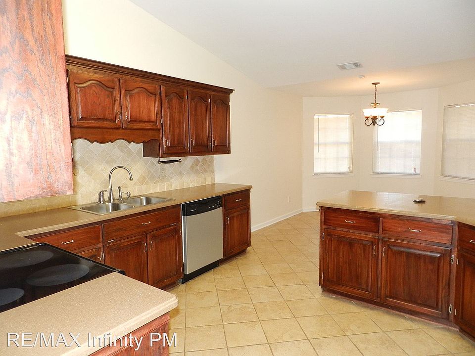 1st image of 4416 Amberwood Cir