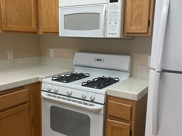 1431 Paseo Aurora — Photo 6