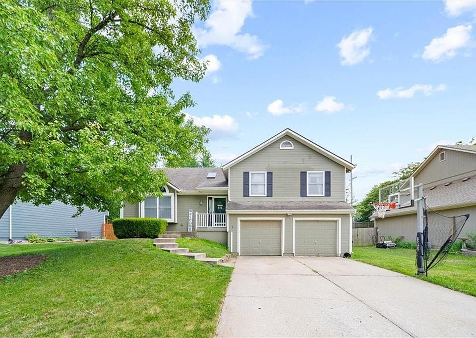 1st image of 6309 W 158th Pl