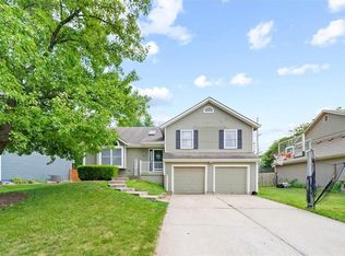 6309 W 158th Pl, Overland Park, KS 66223
