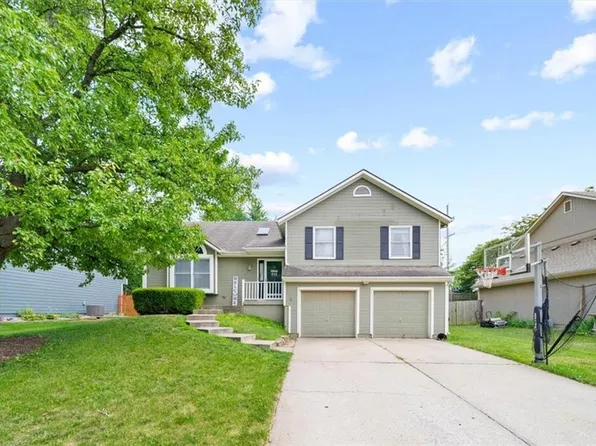 6309 W 158th Pl, Overland Park, KS 66223