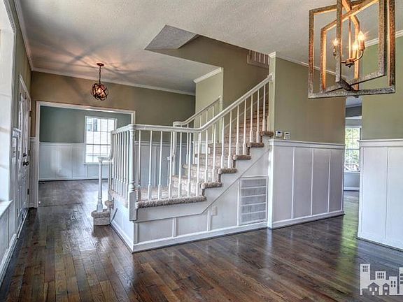5th image of 600 Colony Circle N