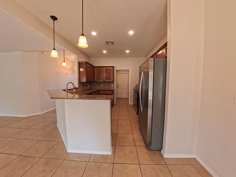 14 Burnham Dr — Photo 13