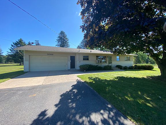 2nd image of 5088 Chauncey Dr NE