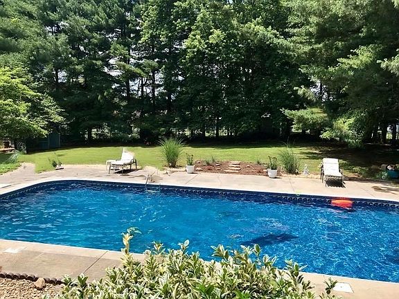 4th image of 8007 Wiebelo Dr