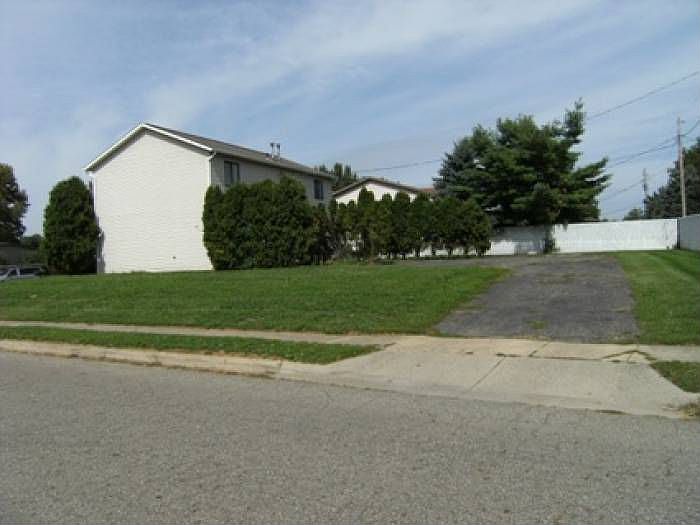 Additional rear parking