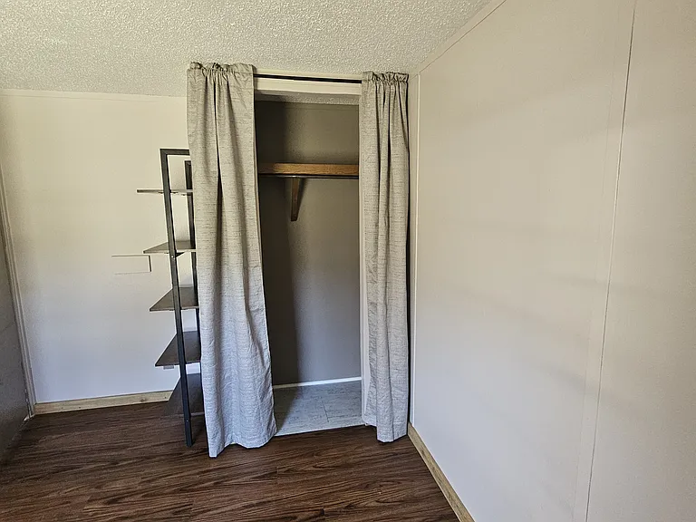 Red Plum Ln — Photo 16
