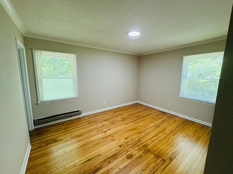 107 Hillbrook Ct — Photo 7