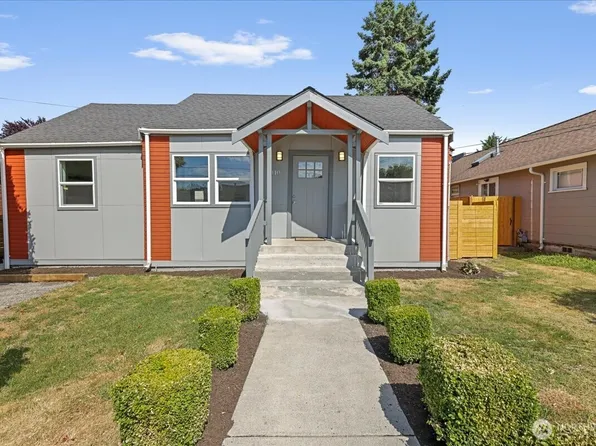 110 Pelly Avenue N, Renton, WA 98057