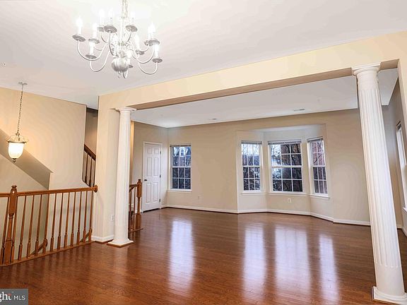 3rd image of 2691 Sheffield Hill Way