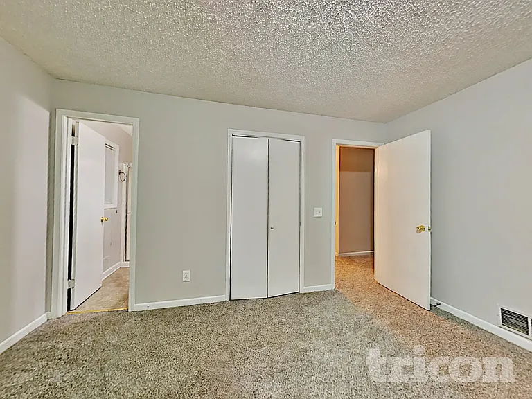 2466 Red Barn Rd SW — Photo 8