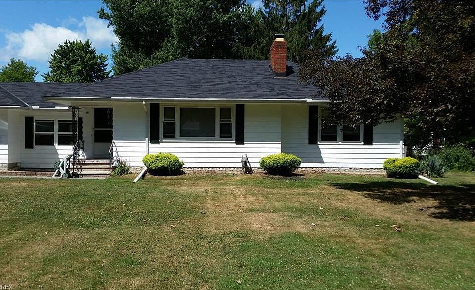 1st image of 160 Butternut Dr