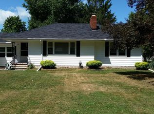 160 Butternut Dr, Amherst, OH 44001