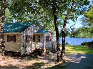 77 Northern Oaks Dr, Raymond, ME 04071