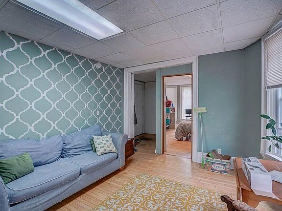 3rd image of 407 W Doty St APT 1