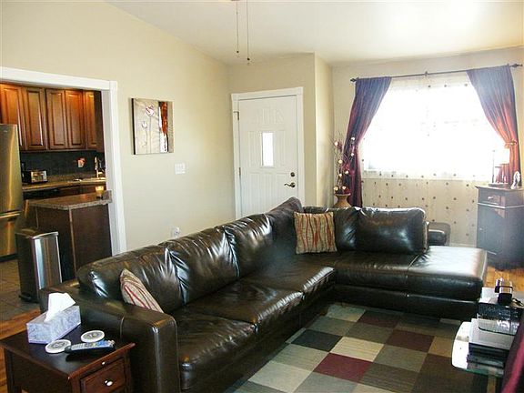 3rd image of 6185 Pine Point Pl