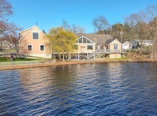 130 Scadding St, Taunton, MA 02780