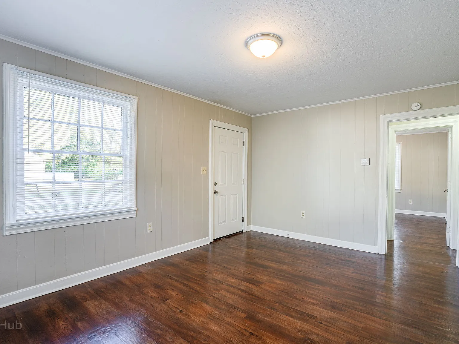 2 bed, 768 sqft, $925 — Photo 3